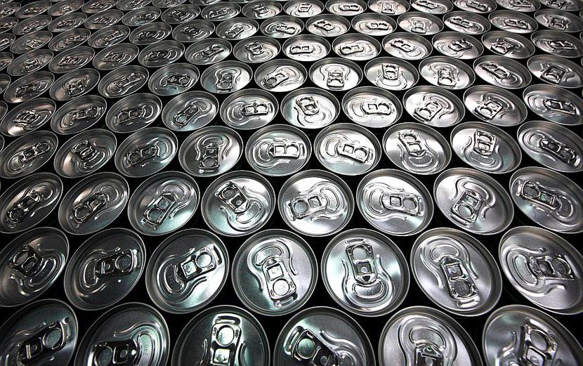 Napoje energetyczne (FOT Bloomberg) Napoje energetyczne (FOT Bloomberg)