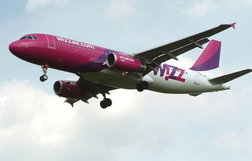 Samolot linii WizzAir Samolot linii WizzAir