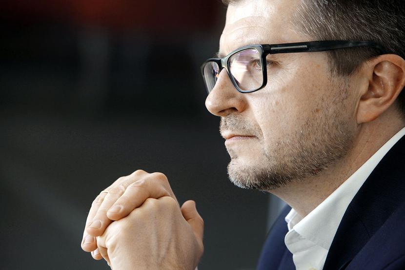 NIEJASNA PRZYSZŁOŚĆ: NIEJASNA PRZYSZŁOŚĆ: