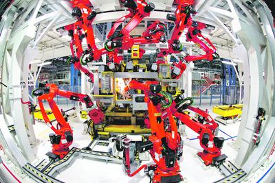 Roboty nie męczą się, są dokładne i nie wychodzą na papierosa — dlatego firmy tak chętnie opierają na nich biznes. Od początku rewolucji przemysłowej technologie trafiające do gospodarki wywierały wpływ na rynek pracy. Żeby mu się oprzeć, warto postawić na kreatywność.