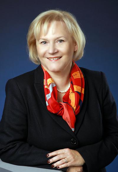 Barbara Dzieciuchowicz, prezes OIGD, liczy, że lokalny rynek budowlany ożywią nieco inwestycje z Funduszu Dróg Samorządowych. Podkreśla jednak, że dostępne w 2020 r. kwoty na inwestycje przekraczają 3 mld zł, a w 2019 r. były prawie dwukrotnie wyższe.