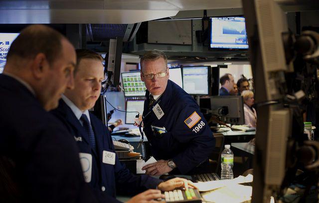 Traderzy. Fot. Bloomberg. Traderzy. Fot. Bloomberg.