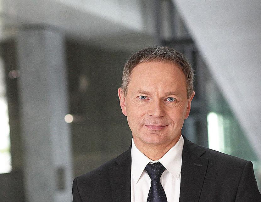 NA WŁASNE RYZYKO: NA WŁASNE RYZYKO: