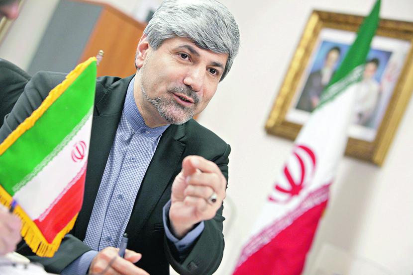 DWIE BRAMY: DWIE BRAMY: