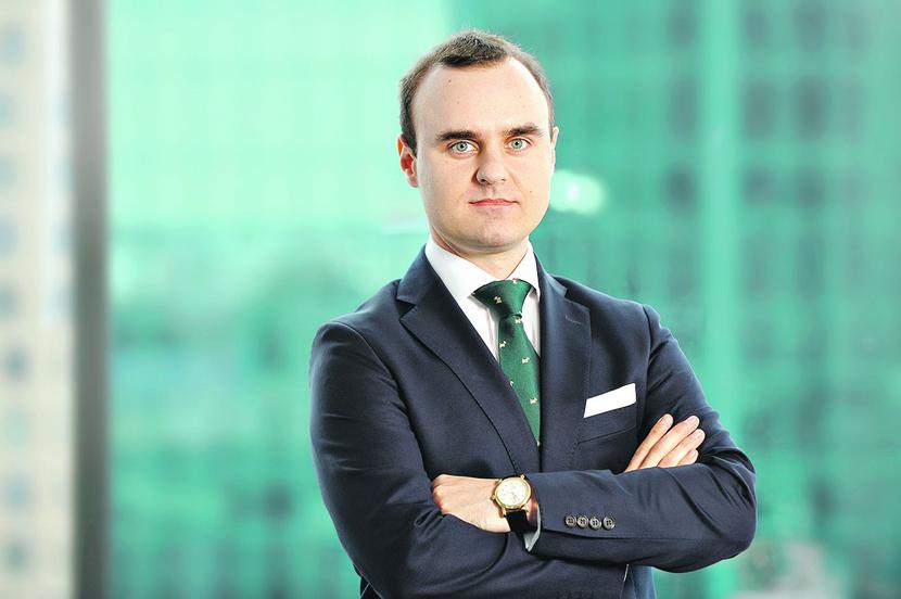 W POLSCE JEST TRUDNIEJ: W POLSCE JEST TRUDNIEJ: