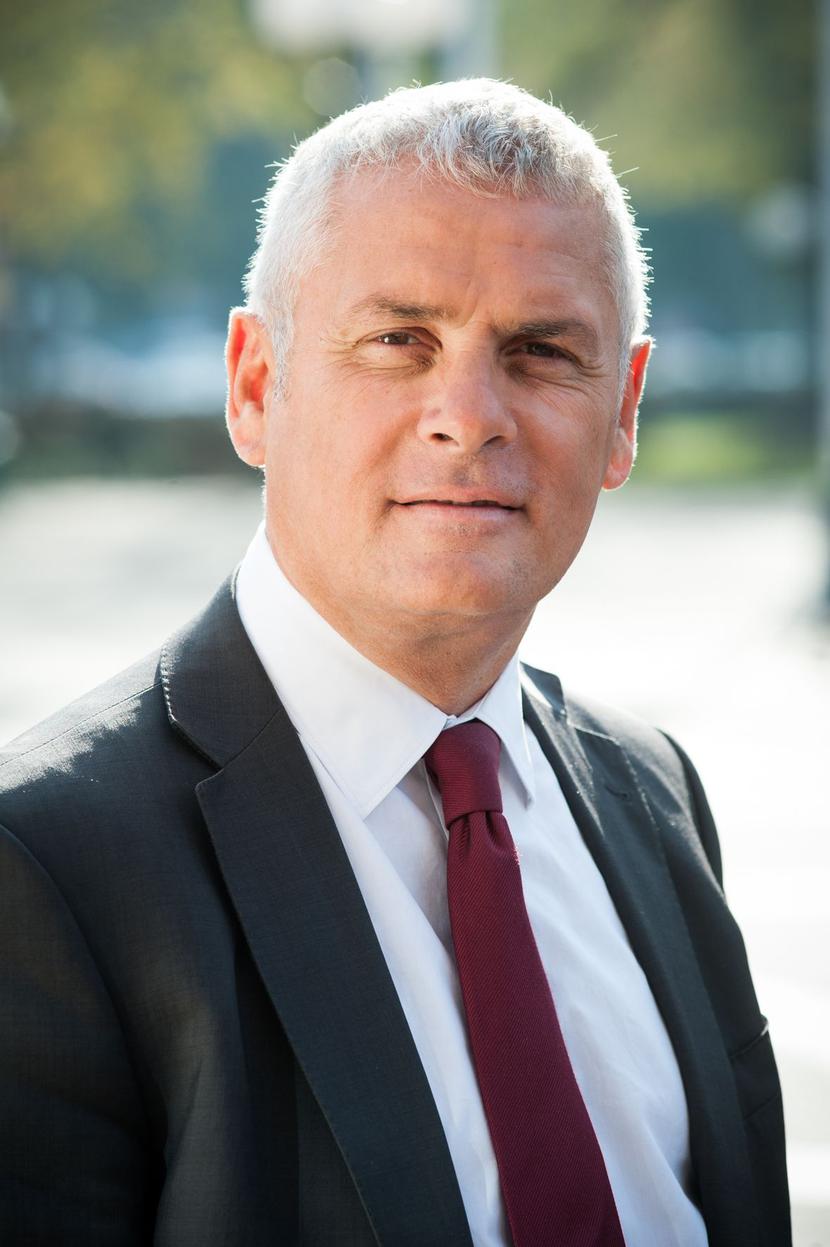 Z NAWIĄZKĄ: Z NAWIĄZKĄ: