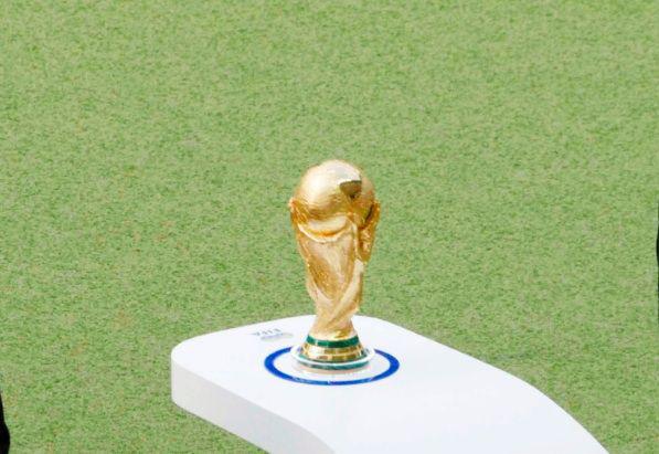 Oryginalny Puchar Świata (fot. Bloomberg) Oryginalny Puchar Świata (fot. Bloomberg)