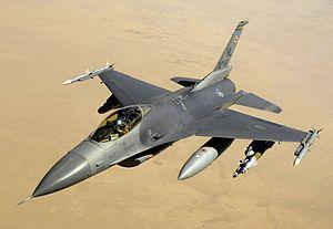 Samolot F-16 (fot. wikipedia.org) Samolot F-16 (fot. wikipedia.org)