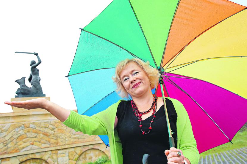 POZYTYWNE EMOCJE POMAGAJĄ: POZYTYWNE EMOCJE POMAGAJĄ: