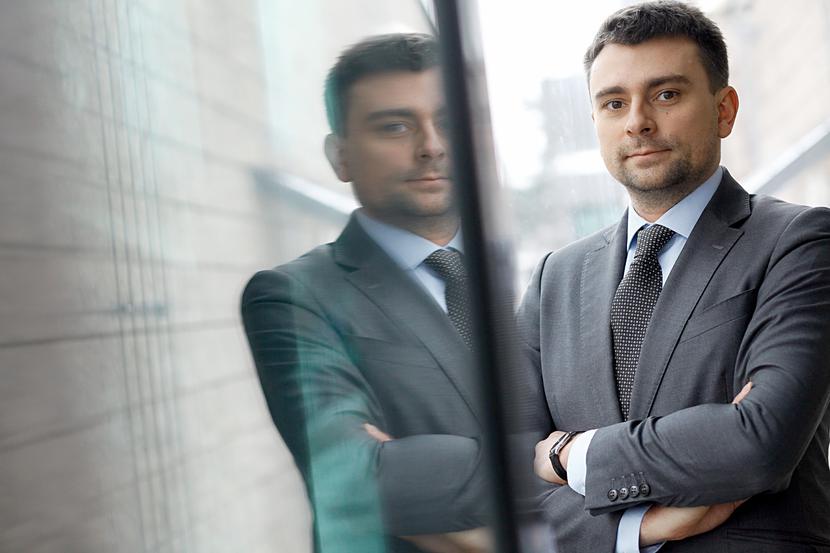 W DOBRĄ STRONĘ: W DOBRĄ STRONĘ: