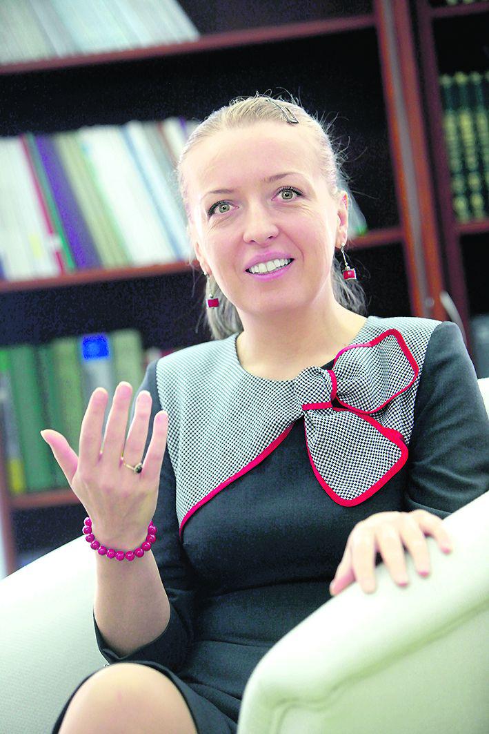 PRZEDSIĘBIORCO, UWAŻAJ NA SMARTFONY! PRZEDSIĘBIORCO, UWAŻAJ NA SMARTFONY!