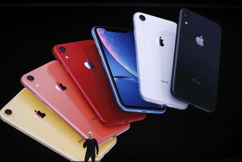 Tim Cook nadzoruje pracę około 100 wiceprezesów Tim Cook nadzoruje pracę około 100 wiceprezesów