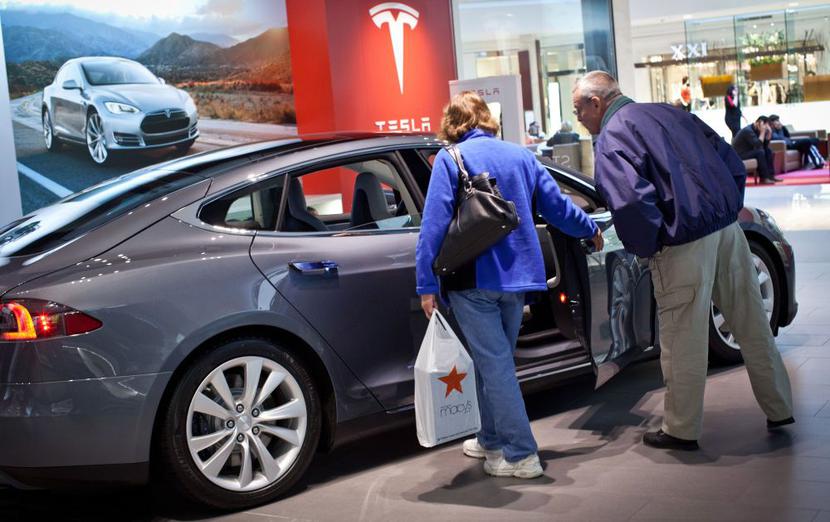 Tesla S Tesla S