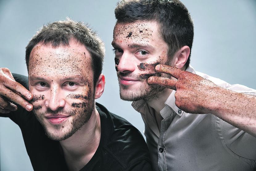 ONLINE I OFFLINE: ONLINE I OFFLINE: