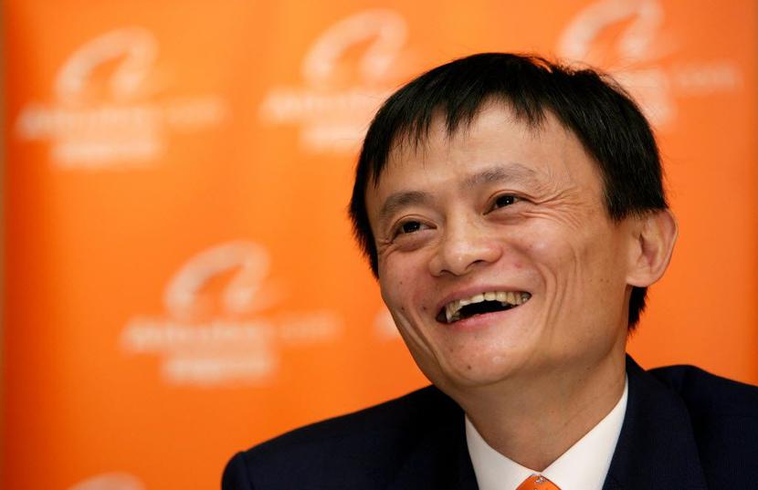 OD DROBNYCH PO MILIARDY: Jack Ma, założyciel koncernu Alibaba, zaczynał jako nauczyciel języka angielskiego z pensją 15 USD miesięcznie. Teraz agencja Bloomberg szacuje jego majątek na ponad 12 mld USD fot. Bloomberg OD DROBNYCH PO MILIARDY: Jack Ma, założyciel koncernu Alibaba, zaczynał jako nauczyciel języka angielskiego z pensją 15 USD miesięcznie. Teraz agencja Bloomberg szacuje jego majątek na ponad 12 mld USD fot. Bloomberg