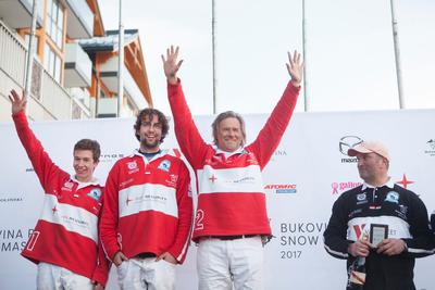 Polacy nie dali szans Amerykanom w meczu finałowym, wygrywając 12:3. Na zdjęciu od lewej: Jakub Czekaj, Maciej Olbrych i Paweł Olbrych.