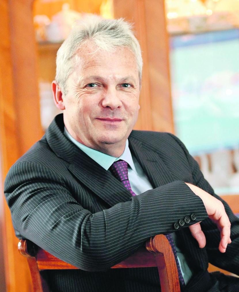 SŁABY MIESIĄC: SŁABY MIESIĄC: