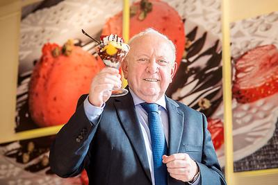 Zbigniew Grycan nie mógł darować Lidlowi opakowań lodów Ballino, ale rekordowo szybko dogadał się z siecią dyskontów. Innym spożywczym gigantom wojowanie nie idzie tak sprawnie.