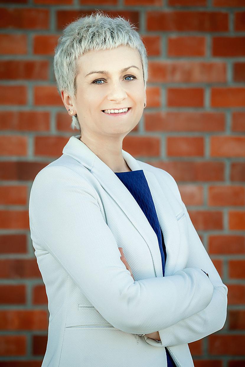 WYMAGANIA: WYMAGANIA: