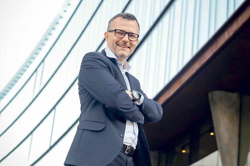 MASZYNY BUDUJĄ MASZYNY: MASZYNY BUDUJĄ MASZYNY: