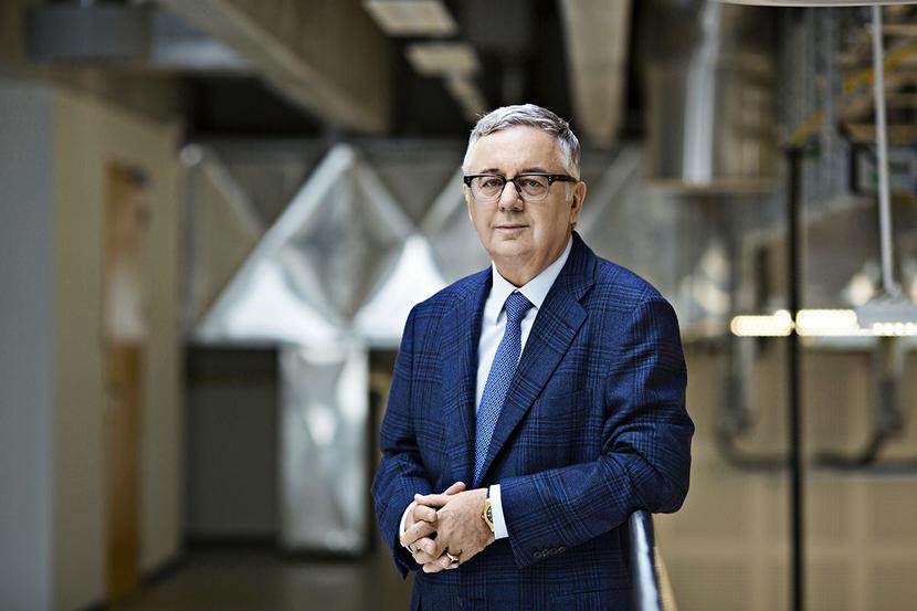 Kamień milowy: Kamień milowy: