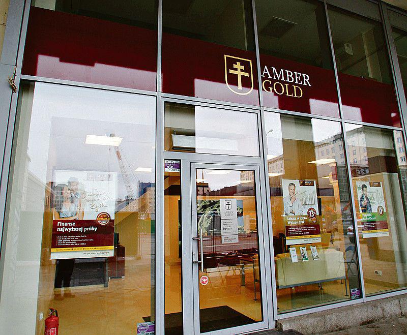 Amber Gold (FOT. MW) Amber Gold (FOT. MW)