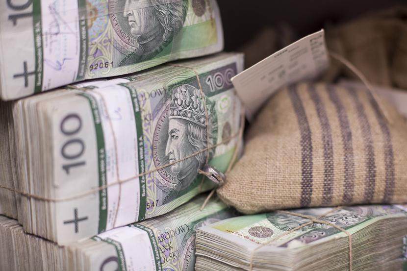 Złoty, banknoty, paczki Złoty, banknoty, paczki