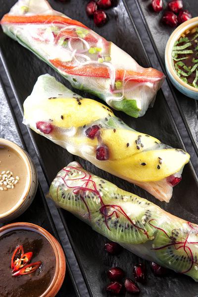 Lokal założony przez Michała Kicińskiego — od kilku lat fascynata filozofii buddyjskiej i zdrowego stylu życia — ma zdrowo karmić i inspirować nie tylko warszawskich wegan. Inspiracji do dań dostarczy kuchnia azjatycka i tzw. Superfoods.