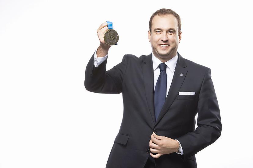 NOWA DRUŻYNA: NOWA DRUŻYNA: