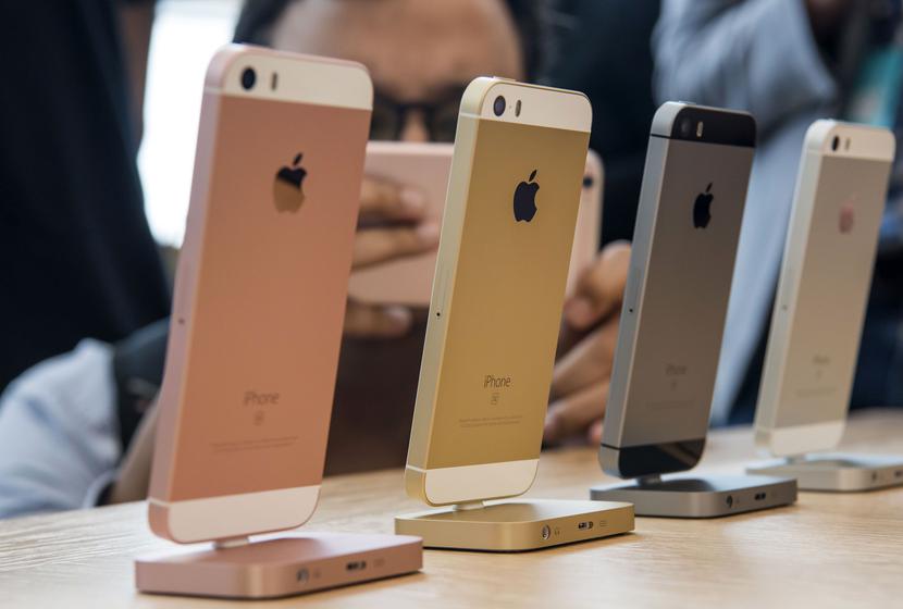 Smartfon iPhone SE Smartfon iPhone SE