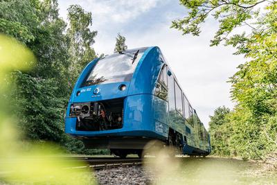 14 pociągów Coradia iLint może pojawić się w 2022 r. na torach Dolnej Saksonii. Operatorem będzie przewoźnik EVB.