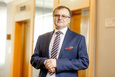 Jacek Kościelniak, wiceprezes Energi, zapowiedział wczoraj, że firma nie złoży wniosku o wyższą taryfę na sprzedaż prądu. A mogłaby, choćby ze względu na wzrost cen węgla.