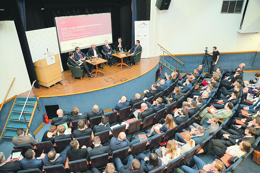 KUSZENIE ABSOLWENTA: KUSZENIE ABSOLWENTA: