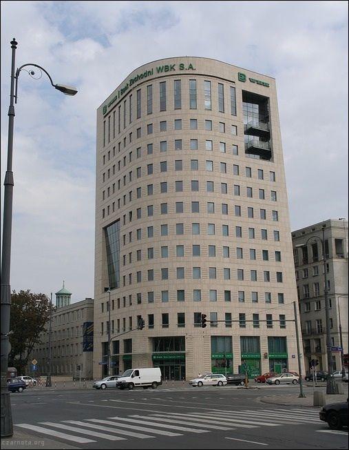 Centrum Królewska przy ulicy Marszałkowskiej 142 w Warszawie Centrum Królewska przy ulicy Marszałkowskiej 142 w Warszawie