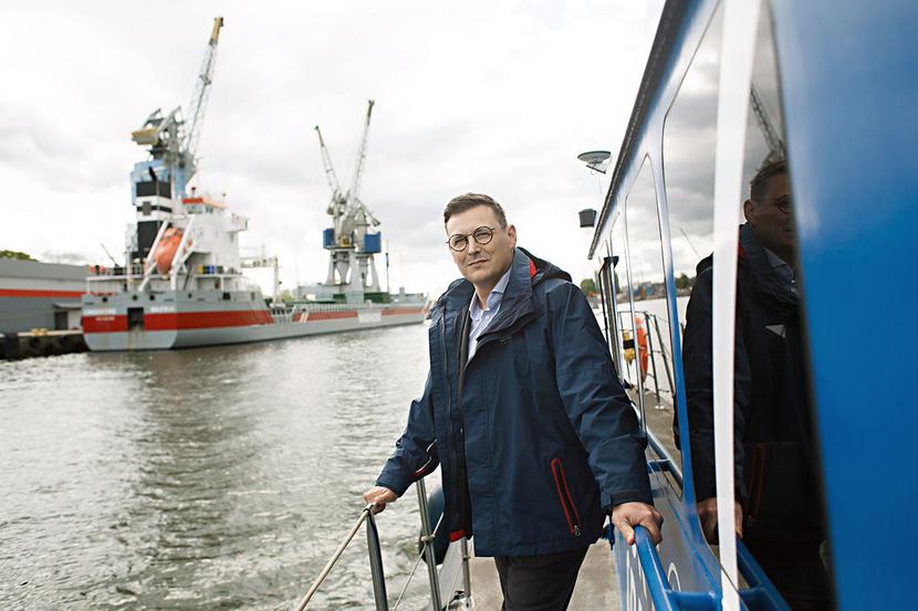 INWESTYCJE Z OSZCZĘDNOŚCI: INWESTYCJE Z OSZCZĘDNOŚCI: