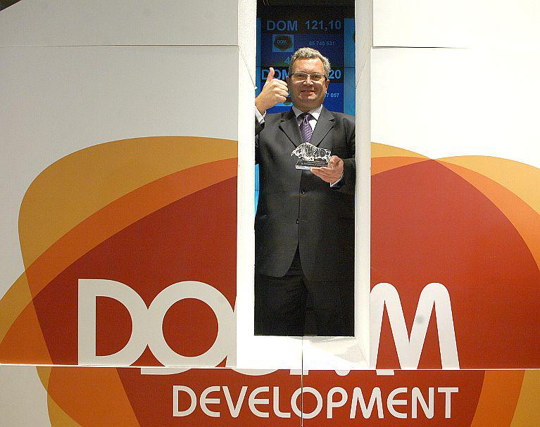 Jarosław Szanajca, prezes Dom Development w dniu debiutu spółki na GPW (FOT. Marek Wiśniewski) Jarosław Szanajca, prezes Dom Development w dniu debiutu spółki na GPW (FOT. Marek Wiśniewski)