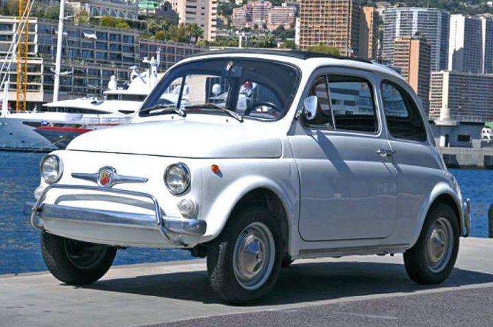 Książęcy Fiat 500 (fot. autobild.de) Książęcy Fiat 500 (fot. autobild.de)