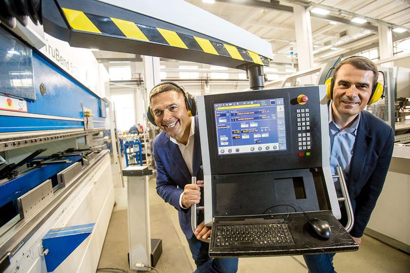 STRZAŁ W DZIESIĄTKĘ: STRZAŁ W DZIESIĄTKĘ: