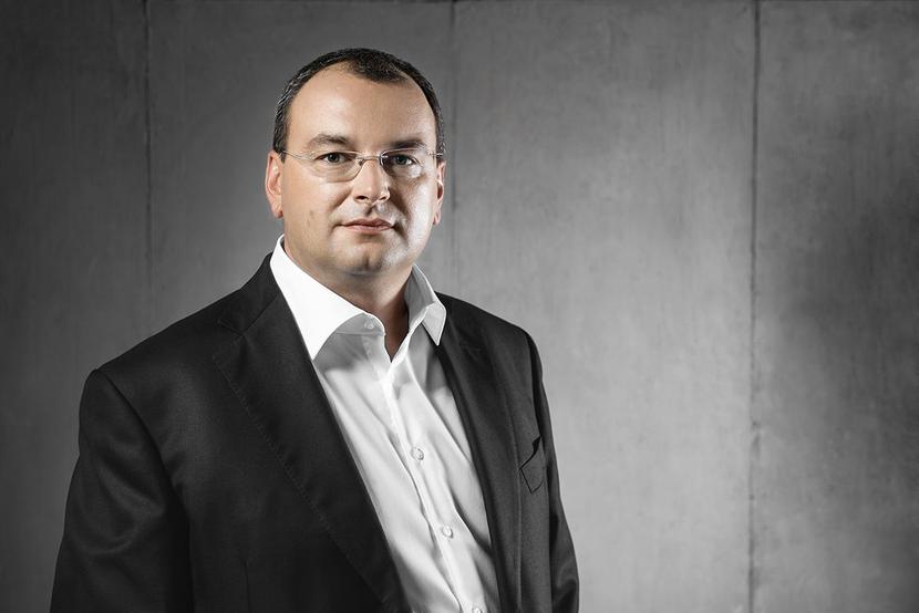 RYNEK NA KOSTKĘ: RYNEK NA KOSTKĘ: