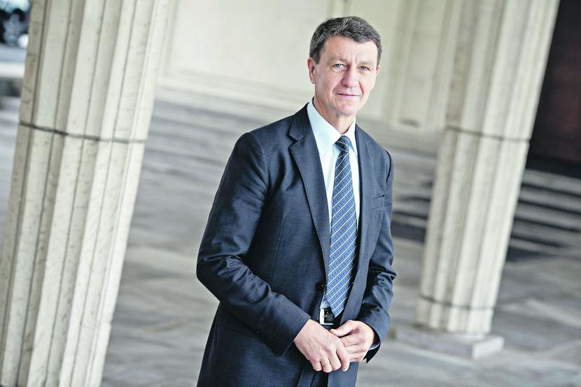 Z POSŁA NADZORCA: Z POSŁA NADZORCA: