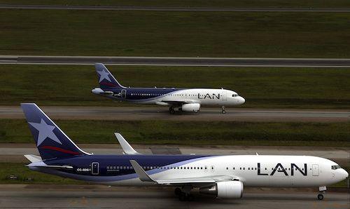 Samoloty linii lotniczych LAN (fot. Bloomberg) Samoloty linii lotniczych LAN (fot. Bloomberg)