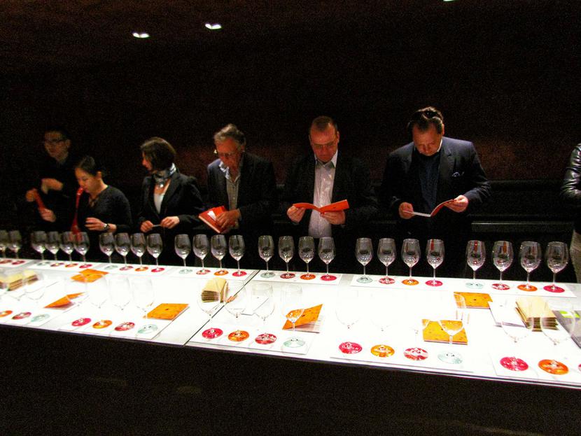 ZAGRAĆ NA NOSIE: ZAGRAĆ NA NOSIE: