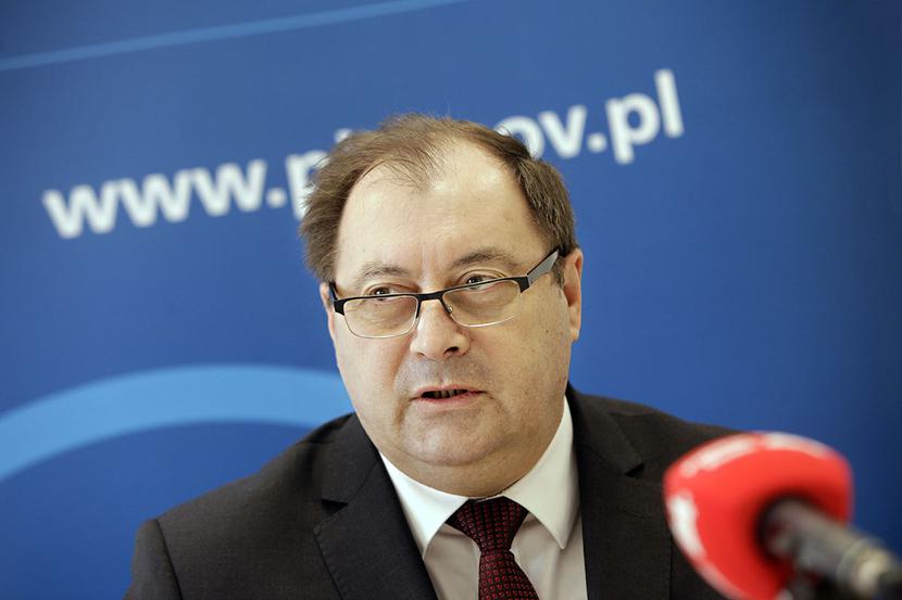 NACISK NA CZAS PRACY I PŁACE: NACISK NA CZAS PRACY I PŁACE: