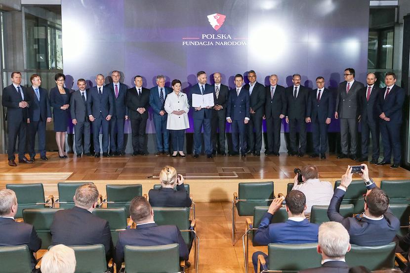 „WSPANIALI LUDZIE, WSPANIAŁE POMYSŁY”: „WSPANIALI LUDZIE, WSPANIAŁE POMYSŁY”: