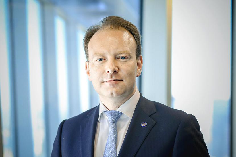 Długo na karuzeli: Długo na karuzeli: