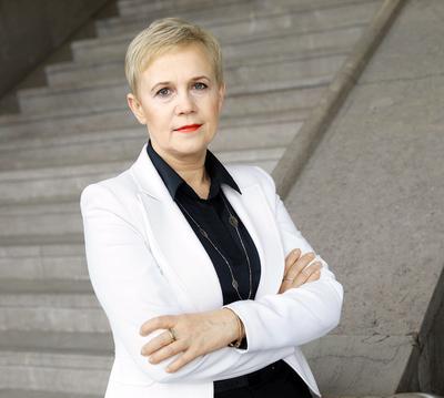 NIEDOBÓR PROJEKTÓW: Beata Daszyńska-Muzyczka, prezes BGK, uważa, że 5 mld EUR powinno wystarczyć do wygenerowania inwestycji o wartości 100 mld EUR. Przekonuje, że na rynku nie brakuje pieniędzy, za mało jest natomiast dobrych projektów. Takich właśnie inwestycji ma nie zabraknąć w Funduszu Trójmorza.