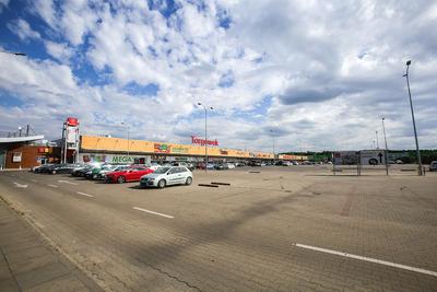 Zmiana przepisów ma zmotywować właścicieli nieruchomości do ograniczenia betonowej zabudowy oraz do inwestowania w urządzenia retencyjne. Dotychczas przepisy i opłaty dotyczyły głównie dużych obiektów handlowych, które często inwestują w retencję, obniżając w ten sposób wysokość daniny.