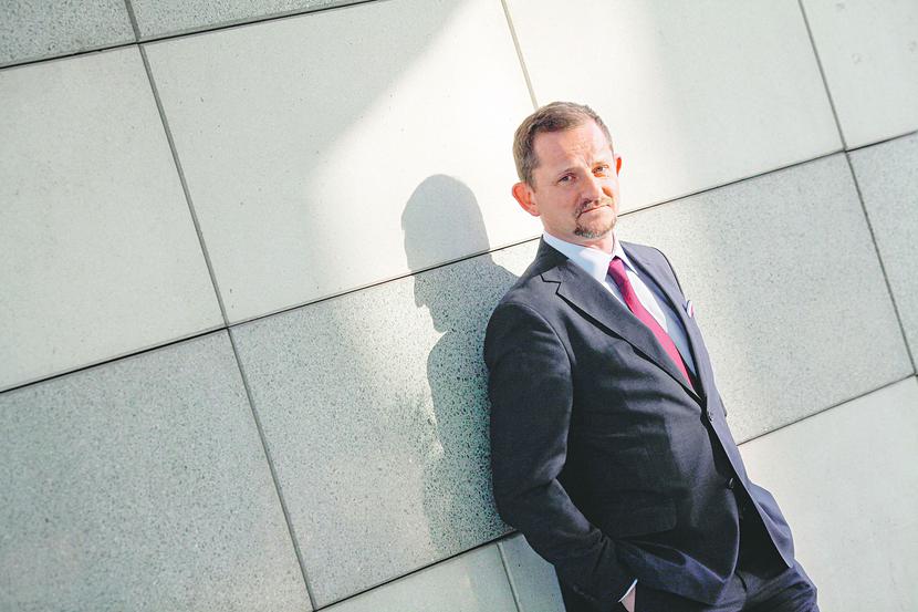 SPRAWDZONA KADRA: SPRAWDZONA KADRA: