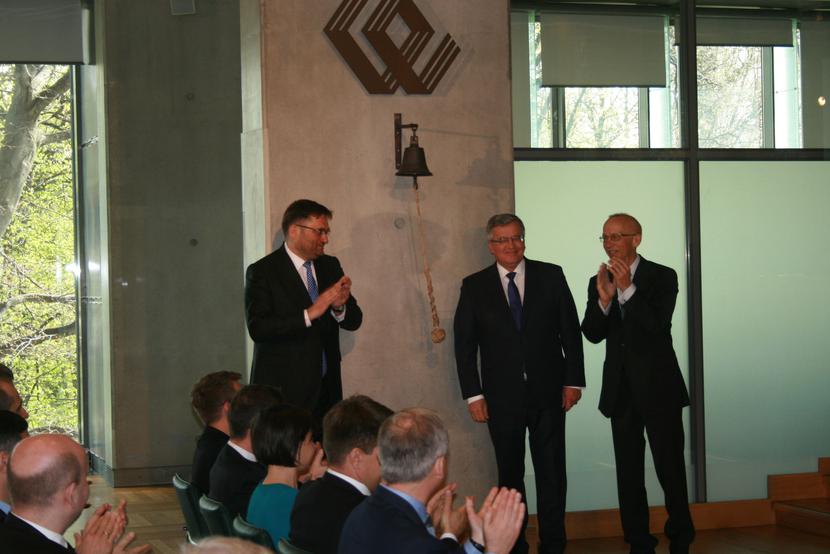 Prezydent Bronisław Komorowski w trakcie seminarium na GPW Prezydent Bronisław Komorowski w trakcie seminarium na GPW