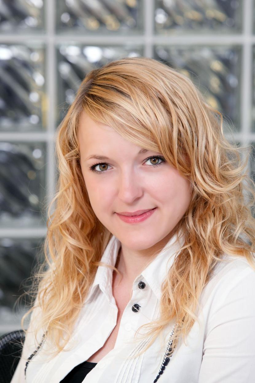 Milena Jankowska, konsultant ds. funduszy UE, ECDF Milena Jankowska, konsultant ds. funduszy UE, ECDF